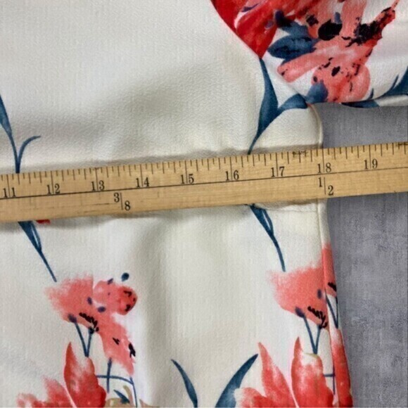 Fabrik Dress Womens Medium Floral Print Round Neck Knee Length Bohemian Coastal - Picture 10 of 14
